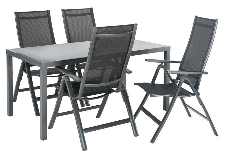 Bestaande uit 4 stapelstoelen en een tafel 88x88 cm. Materiaal stapelstoel staal en hardhout. Materiaal tafel staal. 379.- Stapelstoel Talita 65.