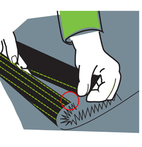 1. Drukverdelend onderdoek (optioneel) Rol het onderdoek uit over de (geëgaliseerde en aangetrilde) fundering en snij op maat. De banen ca. 5 centimeter laten overlappen.