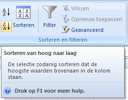 klik in het bereik op een cel in de kolom waarop je de tabel wilt sorteren vanuit het Lint selecteer je Gegevens > Sorteren > Sorteer van Laag naar Hoog Opmerking: wanneer je met de muisaanwijzer