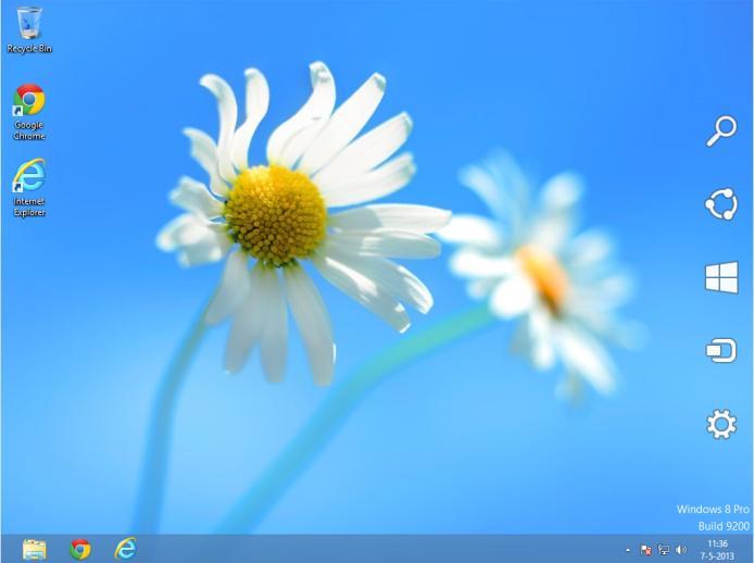 Geen inlogscherm (Windows 8) Windows 8 kent twee verschillende gebruikersversies; de Metro-versie en de Desktop-versie.