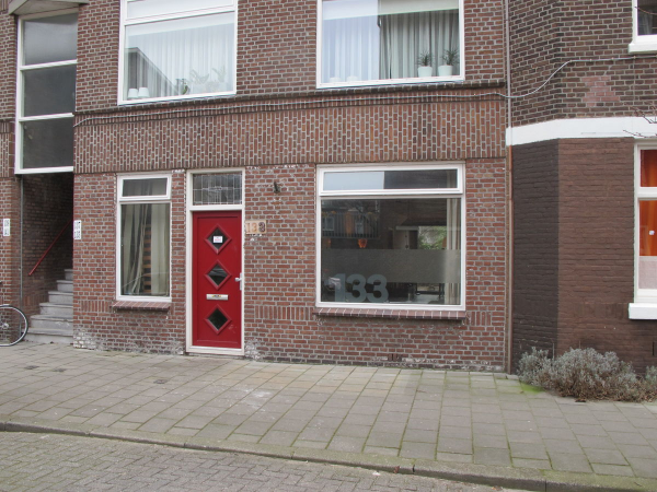 Pijnboomstraat 133 te 'S-GRAVENHAGE KENMERKEN: Soort woning : Bestaande bouw Type woning :