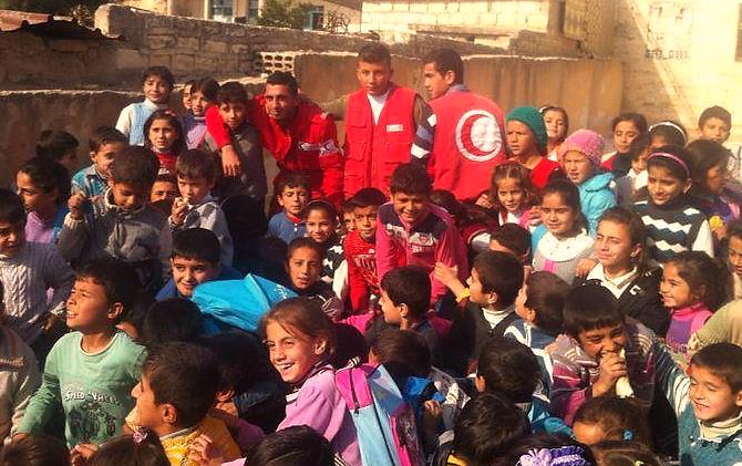 Solidariteitsactie voor vluchtelingen in Syrië Zondag 22 februari 2015 GC De Wildeman Schoolstraat 15, Herent Koerdische Maaltijd korte film en getuigenissen van Syrische vluchtelingen optreden