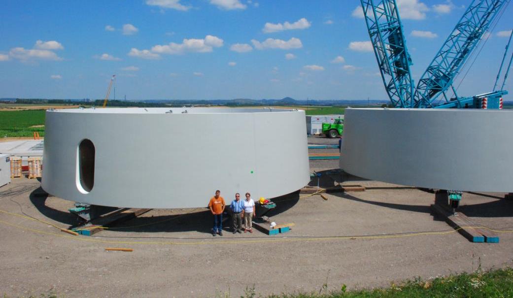 Prefab betonnen toren In totaal 35 betonnen torendelen + 1 stalen deel van 2m