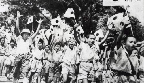 Deelvraag 4: Japanse invasie, het begin van een onafhankelijk Indonesië? Informatie: In 1940 breekt de tweede wereldoorlog in Europa uit maar in Azië is al eerder een oorlog bezig.