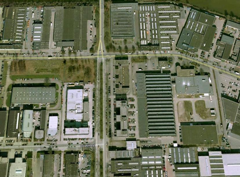 OMGEVINGSFACTOREN De Dillenburgstraat is gelegen op bedrijventerrein De Hurk, ten zuidwesten van het centrum van Eindhoven.