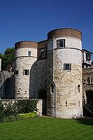 Bloody Tower Londen ipad Enkele van de beroemdste gevangenen die in de Tower werden opgesloten waren twee prinsen, de zonen van Edward IV.