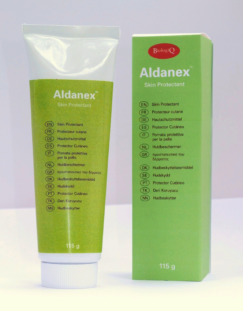 W HOSPITHERA, YOUR PARTNER IN DAYCARE 12/2013 OUNDCARE NEWSFLASH nr 15 CONTENT: 1. PRODUCTNEWS: ALDANEX 2. CASE STUDY: ALDANEX 3. PRODUCTNEWS: NURSICARE 4. IN THE PICTURE: DEBRA ACTIE & BELLA STOMA 5.