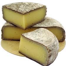Bou de fagne Gepasteuriseerde koemelk België, Henegouwen Pittige kaas met gewassen korst.