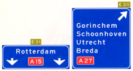Bord Omschrijving K3 Beslissingswegwijzer langs autosnelweg voor de afgaande richting naar een verzorginsgsplaats, met de naam van de