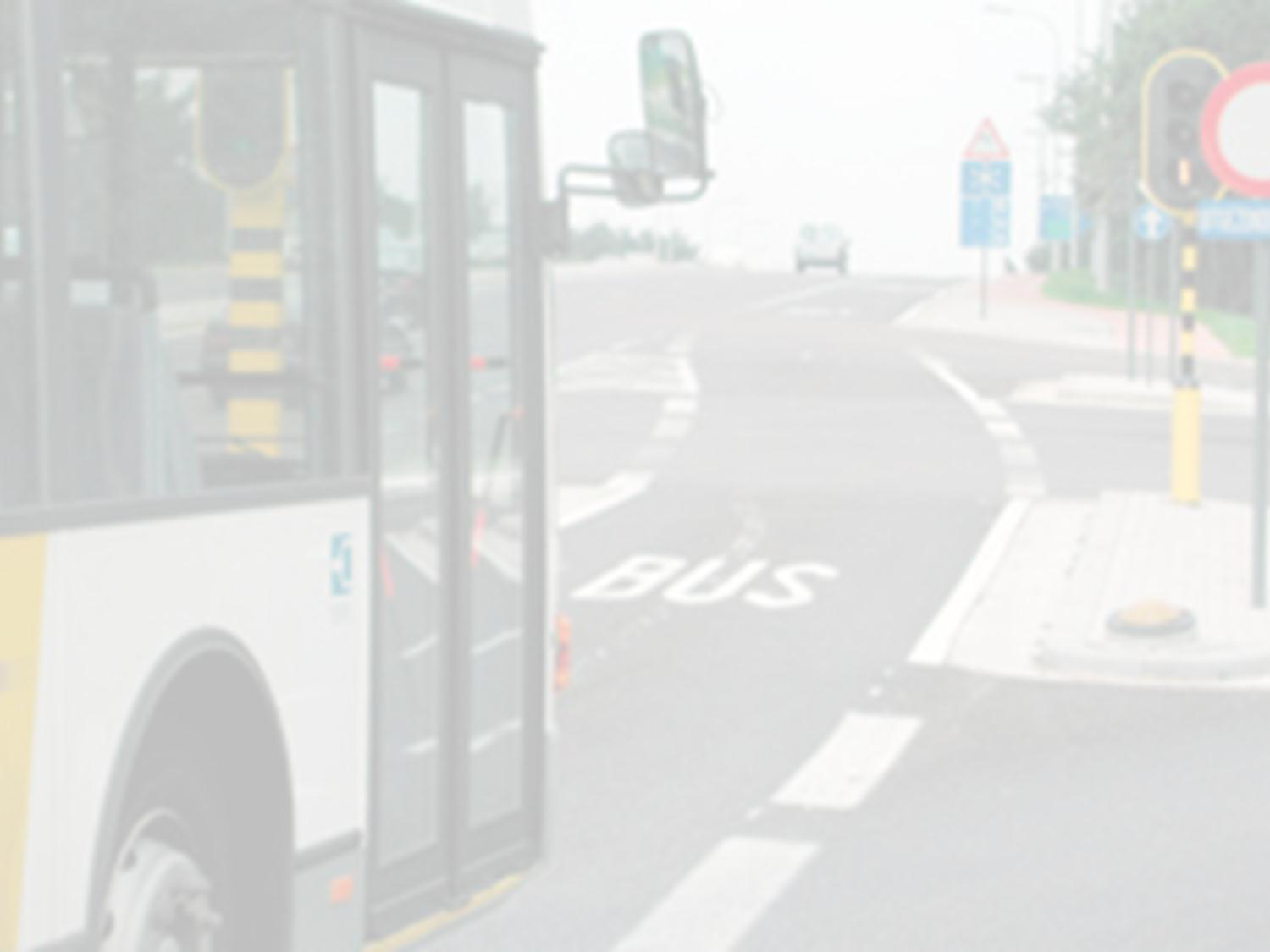 Beïnvloeding verkeerslichten door OV Proefproject Leuven-Brussel Interactie met ReTiBo project van De Lijn Communicatie met draadloos systeem van Brussels Hoofdstedelijk Gewest