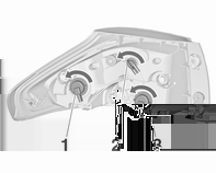 244 Verzorging van de auto 3. Klik de lampfitting los van de stekker door op de borgnok te drukken. 4. Vervang de lamp in de lampfitting en klik deze weer vast aan de stekker. 5.