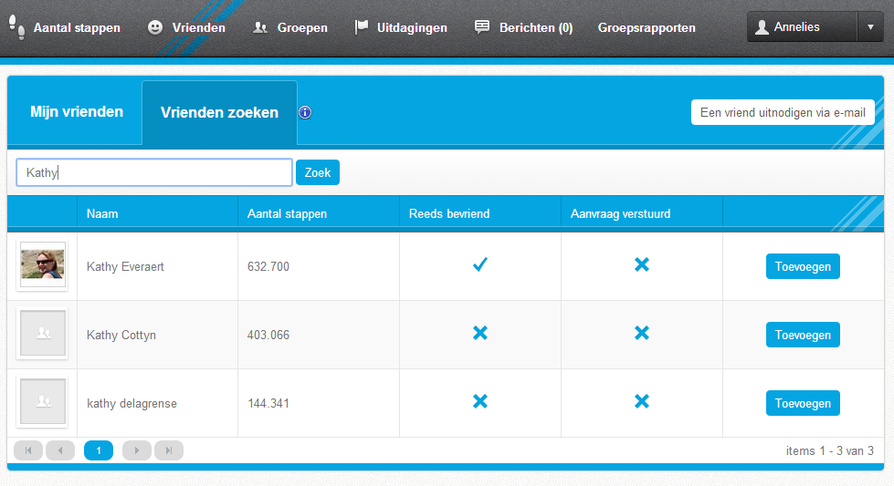 Vrienden zoeken 29 3. Een lijst met personen met die naam verschijnt. Door op de knop Toevoegen te drukken verzend je een vriendschapsverzoek naar die persoon.