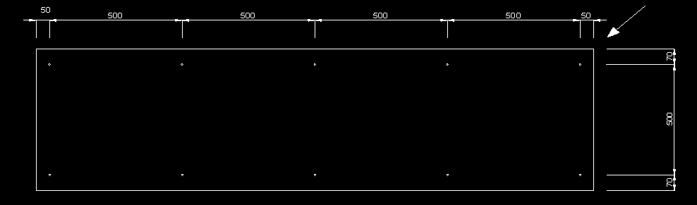 GEVELPLATEN technische gegevens Op de bestelformulieren voor geperforeerde platen kan u de rand- en tussenafstanden van de schroefgaten opgeven, zoals aangeduid op onderstaande figuur.