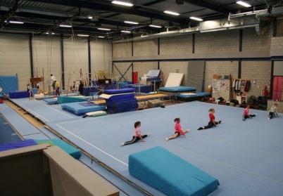 IAG Trainingsstages & Kampen Op kamp in de grootste gymnastische accommodatie van de wereld Ruim 10.