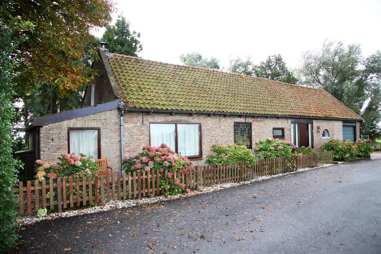 Zwartewaal is een historische dorp nabij het stadje Brielle, in de Zuid-Holland.
