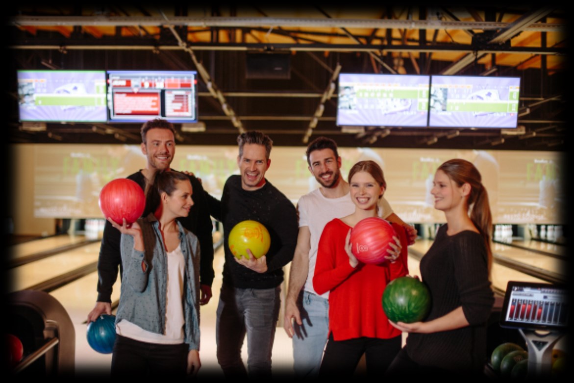 Biertje,Balletje,Bowlen Vanaf 4 personen Een Biertje of drankje uit ons Hollands drankenpakket Portie bitterballen incl.