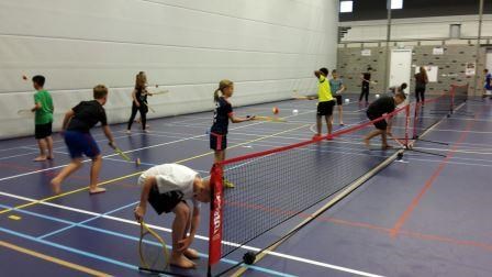 De Voorleeswedstrijd Op vrijdag 25 november was de voorleeswedstrijd. Vier kinderen uit groep 7 en drie kinderen uit groep 8 deden hier aan mee.