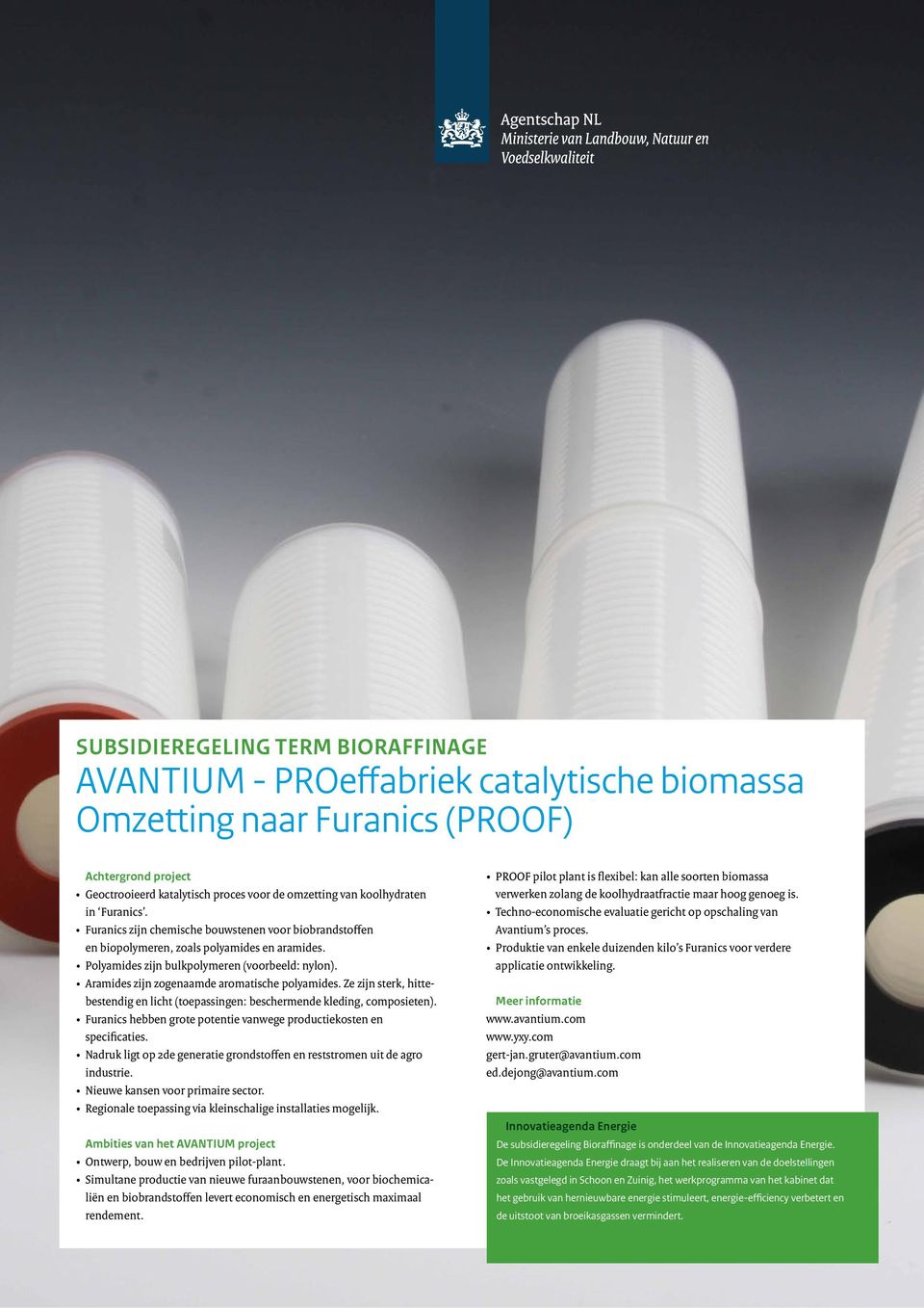 Aramides zijn zogenaamde aromatische polyamides. Ze zijn sterk, hittebestendig en licht (toepassingen: beschermende kleding, composieten).