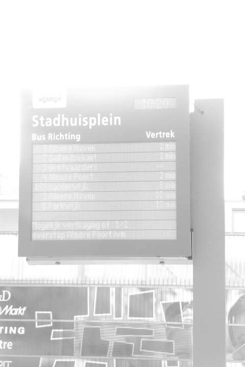19 Introductie Kengetallen Monitoring Vertrekpunctualiteit Voor de concessie Stadsdienst Almere geldt dat 90% van de ritten niet meer dan 1 minuut (60 seconden) te laat van beginhaltes, knooppunten
