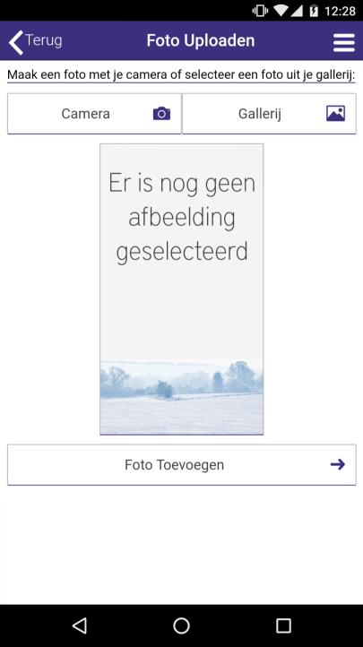 2.3.3 Contact Als u op één van uw organisaties klikt wordt uw contactpersoon weergegeven zoals het voorbeeld hieronder. Door op het e-mail te klikken opent uw primaire mailapp op uw toestel.