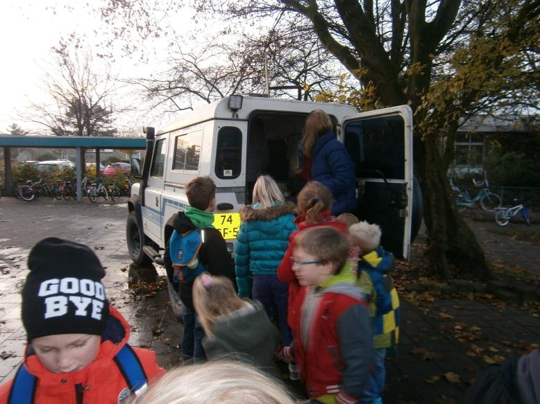 de Oehoe Het om-de-week-bericht van openbare basisschool de Tamboerijn Conradpark 18 2441 AG Nieuwveen 0172 539502 schoolleider@obsdetamboerijn.nl www.obsdetamboerijn.nl Jaargang 2014-2015, nr.