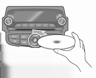 118 Infotainmentsysteem Afspeelvolgorde voor muziekbestanden Afspelen van CD's en MP3 Hoofdknoppen/draaiknop (9) Knop CD/AUX Selecteer de CD-/MP3-speler.
