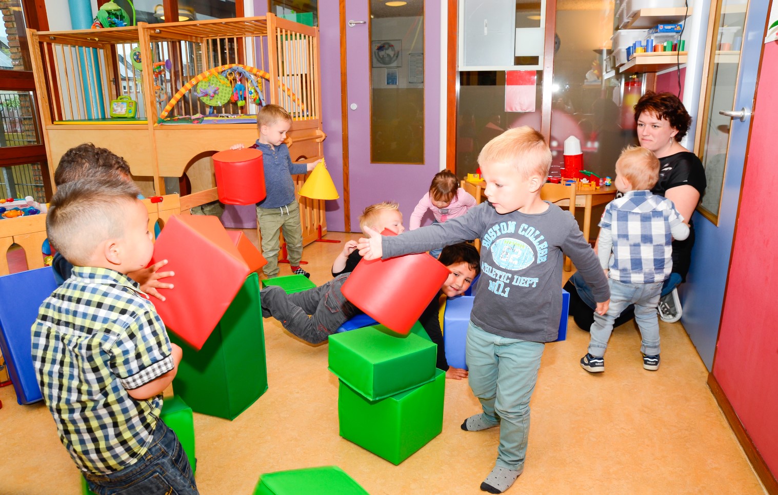 TARIEVENKRANT 2017 Peuterspeelzaal Buitenschoolse Opvang KINDCENTRUM DE PAPERCLIP Kindcentrum De Paperclip biedt in de Schrijverswijk een doorgaande leerlijn voor alle kinderen van 2 tot 12 jaar.
