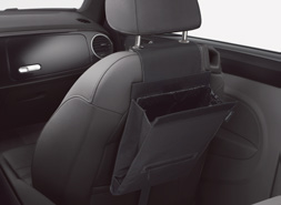 Comfort. Volkswagen velours mattenset Hoogstaande kwaliteit velours en voorzien van Beetle opschrift. 93, 95 Art.