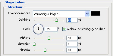 Zet, voor deze laag, de overvloeimodus op Kleur tegenhouden Resultaat GOLVENDE LIJN 2 en noem deze laag Golvende lijn 2 Voeg een soortgelijke golvende lijn toe.