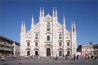 De Duomo di Milano, de prachtige gotische kathedraal van Milaan, is een van de grootste kerken ter wereld.