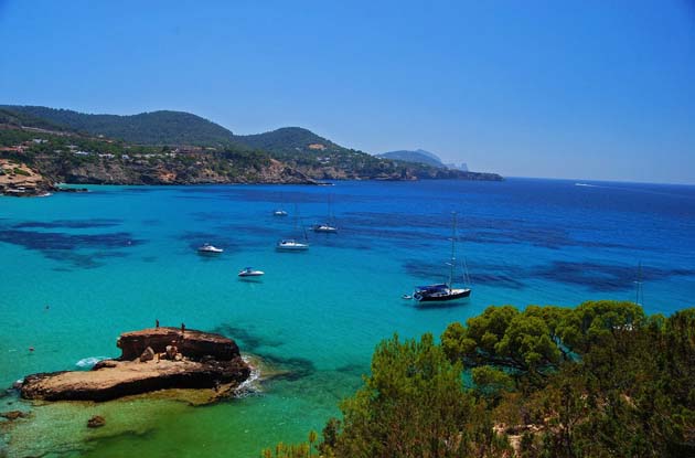 Huwelijksreis droomeiland Ibiza Samen met je geliefde verblijf je zeven nachten in het groene noorden van Ibiza.