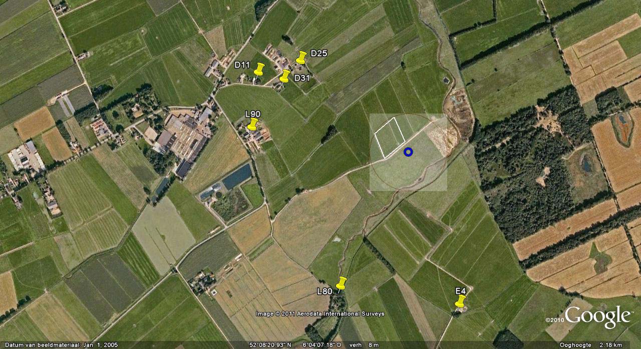 Bijlage C: Omgeving van het beoogde modelvliegterrein Apeldoornse Radio Modelbouwclub "Aero-Dynamic" Wit kader: start- en landingsbaan Rode cirkel op lichte