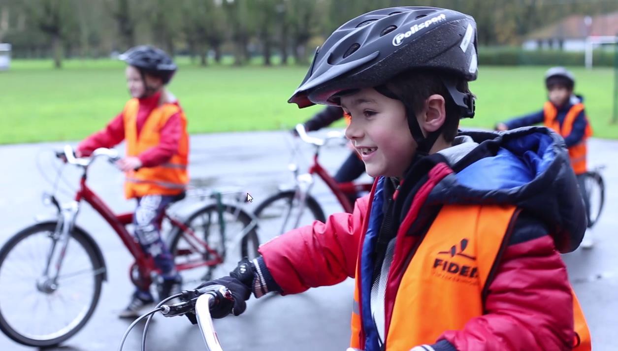 FICHE Hoe leer ik een kind fietsen?