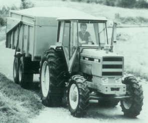1971 489 R7345 1971 496 R7635 1971 498 R7655 1972-1980 Vanaf 1972 werden alle Renault tractoren voorzien van Carraro voorassen.