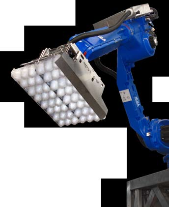 Autopack breed geaccepteerd door de eierindustrie Moba installeert 100 robots in minder dan 2 jaar Autopack De automatische verwerking van allerlei soorten eiertrays en -dozen wordt steeds