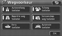 Druk op Route in het scherm met alle routes of het scherm met uw huidige locatie. Druk op Wegvoorkeur.