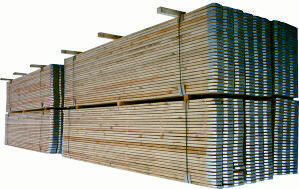 Plankdelen plankdelen L= 5000 x B= 200 x d= 32 mm 81 18,000 040.102.500 Planken voldoen aan de voorschriften en zijn voorzien van verzinkt stalen kopbandjes.