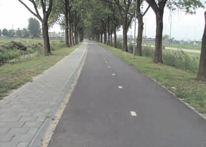 4. - Basis asfaltverharding fietspad m 2 65,60 tegelverharding voetpad m 2 46,80 straatmeubilair / bebording m 1 9,32 lichtmast st 1.