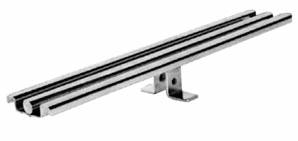 RAIL RAIL Heavy is een gegalvaniseerde grondrail, die een vlotte doorgang voor vorkliften, vrachtwagens en ander rollend materieel verzekert. Heavy est un rail galvanisé.