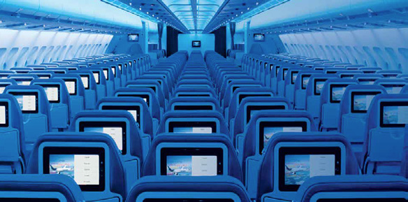 Economy Class. Achteroverleunen. En ontspannen. Option Plus. Haal meer uit je vlucht.