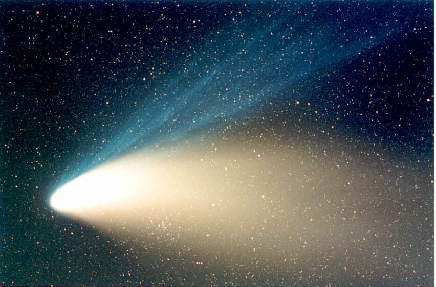 Kometen: ijzige rotsblokken Bodes uit ons vroege zonnestelsel Komeet Hale-Bopp E. Kolmhofer, H. Raab www.sternwarte.