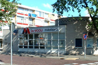 kantoorgegevens De Mooij Makelaardij bv Burgemeester Jansenlaan 57 3331 HD ZWIJNDRECHT Tel. (078) 612 87 33 www.demooijmakelaardij.nl info@demooijmakelaardij.