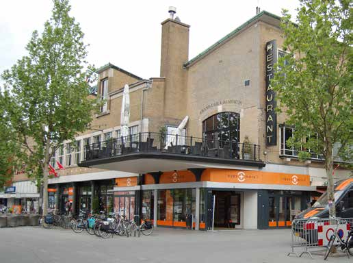 Voorzieningen Winkels Puienregeling In de binnenstad van Hengelo geldt sinds enkele jaren de puienregeling.