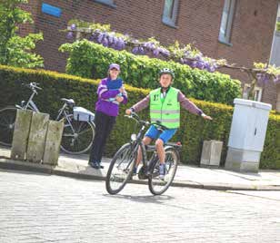 Wat is het fietsexamen? Het fietsexamen is een praktische proef in het centrum van Turnhout. Je moet kunnen aantonen dat je klaar bent om zelfstandig, vlot en veilig te fietsen op de openbare weg.