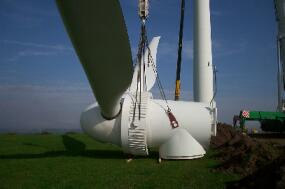 ONS CONCEPT. H-Energiesystemen B.V. ontwerpt, ontwikkelt, bouwt en plaatst haar eigen windmolens en levert daarnaast ook technische know-how en onderdelen aan andere windmolenfirma's toe.