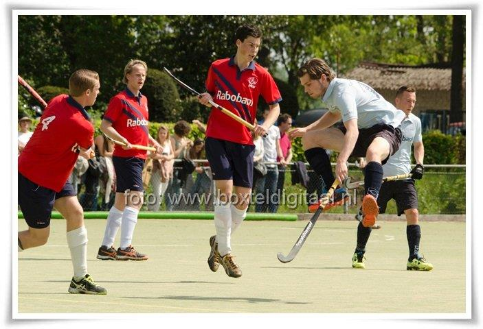 Schoenmaatje te groot Na rust weet Meerssen wederom snel het doel te vinden en scoort in de 39e minuut met een rebound bal, allen op het verkeerde been en verrast.