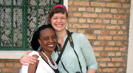 Ergotherapeute Lieselot Schockaert van PC Zoete Nood Gods met haar collega Charlotte in Butare: De ontmoeting was kort, maar de verbondenheid was er meteen.