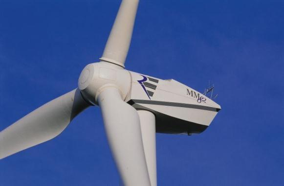 1.2 Gegevens turbine De REpower MM100 heeft een rotordiameter van 100 m met drie rotorbladen. Het nominale generatorvermogen is 2.