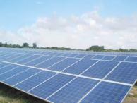 Maak kennis met SolarEdge Heeft de markt voor DC power optimizers op de kaart gezet en leidt het met een marktaandeel van meer dan 70% Top-ranking omvormerleverancier 320 medewerkers, 11 kantoren