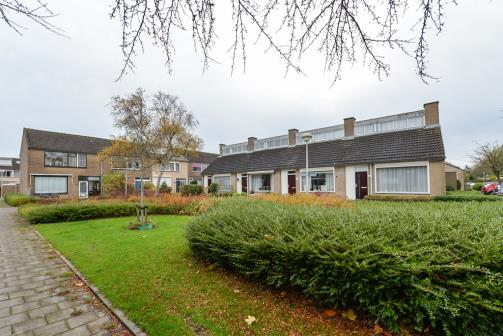 Tussenwoning voor een aantrekkelijke prijs in een fijne buurt.